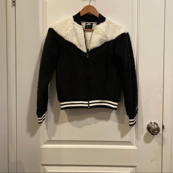 Nike Bomber Sherpa Jacket - Picture 2 of 3